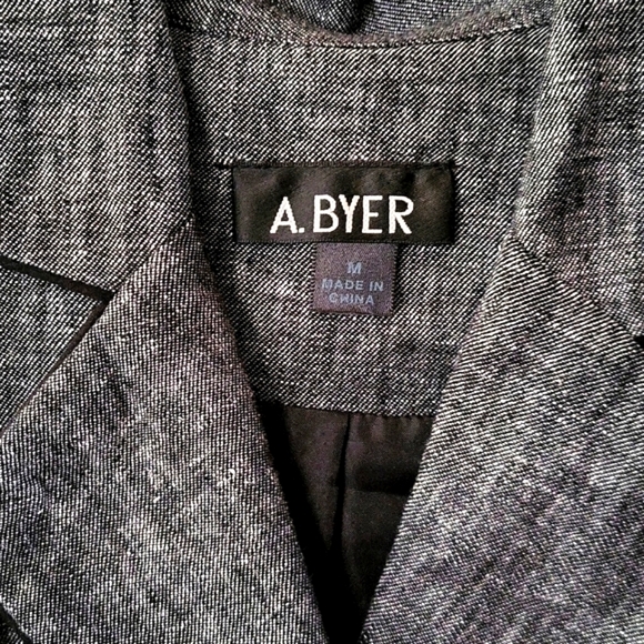 A. Byer | Woman's Suit | Jacket & Pant - Picture 3 of 10